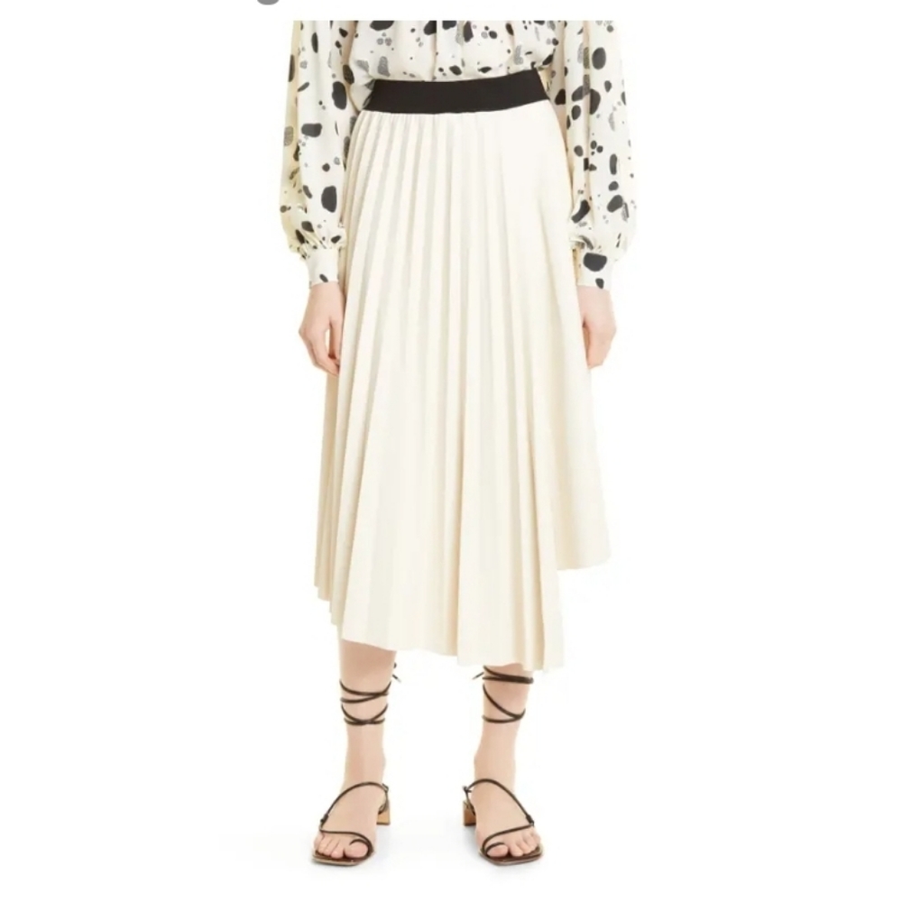 NWT Ted Baker Pleated Assymetrical Midi Skirt Size 3 (fits like 8-10 US)